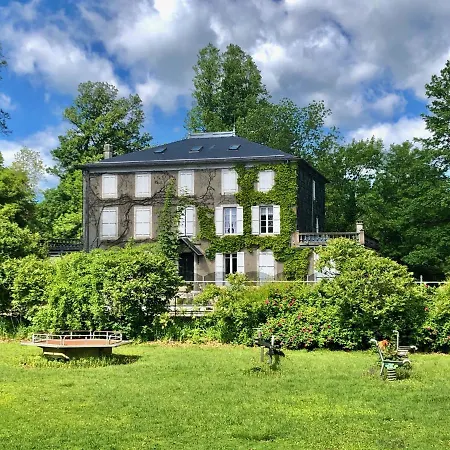 Hotel Dans La Parc D'un Manoir Du Xixeme Siecle Angles (Midi-Pyrenees)